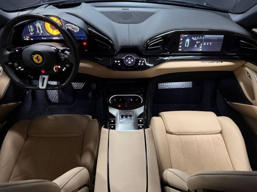Ferrari Purosangue 2024