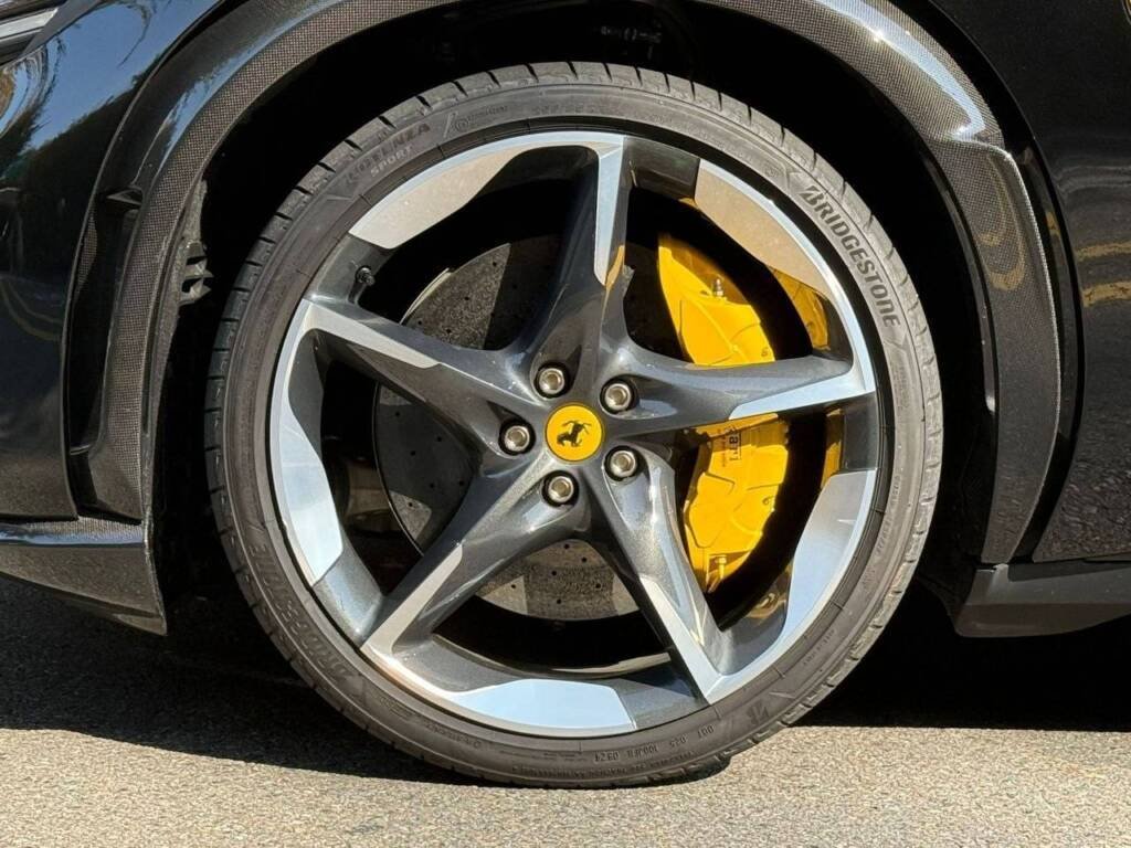 Ferrari Purosangue 2024