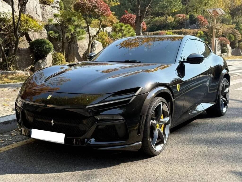 Ferrari Purosangue 2024