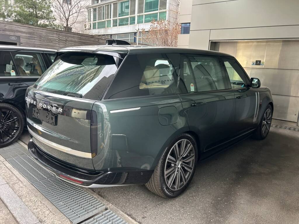 Range Rover P530 Autobiography LWB 2025