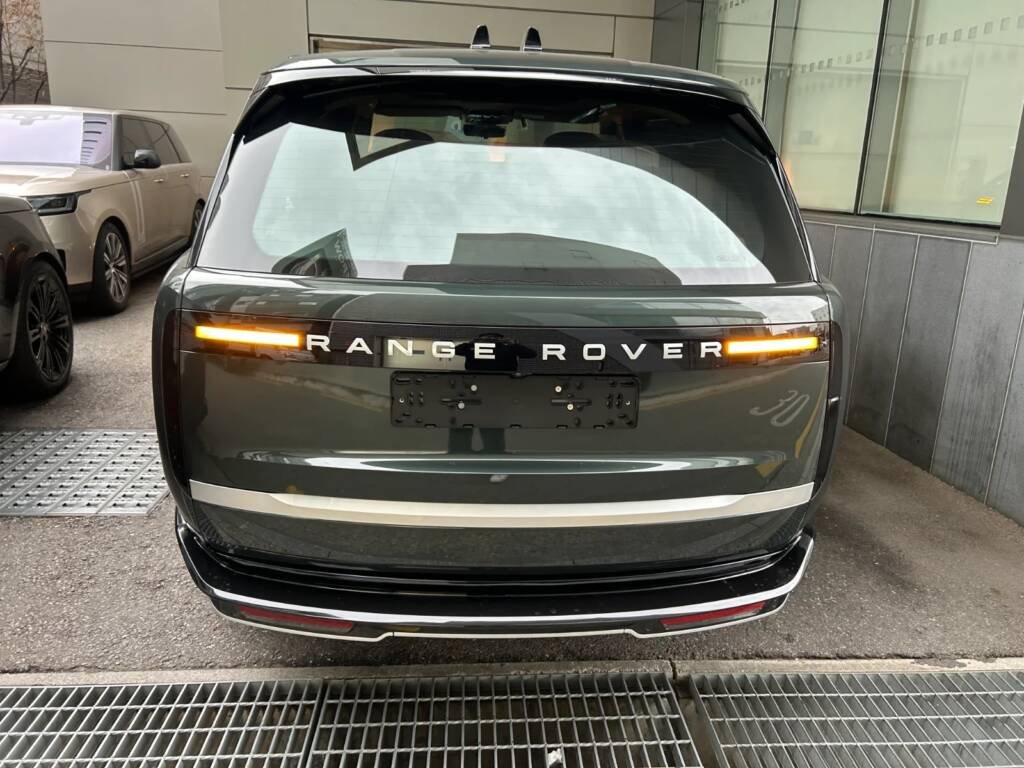 Range Rover P530 Autobiography LWB 2025