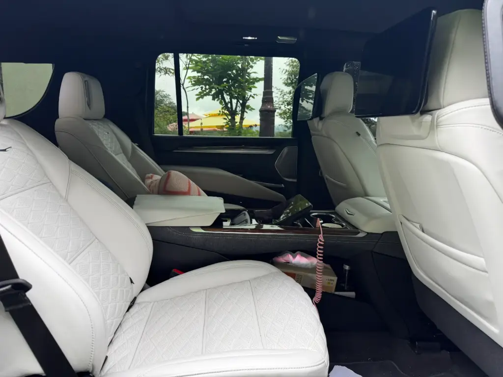 Escalade Sport Platinum 2026