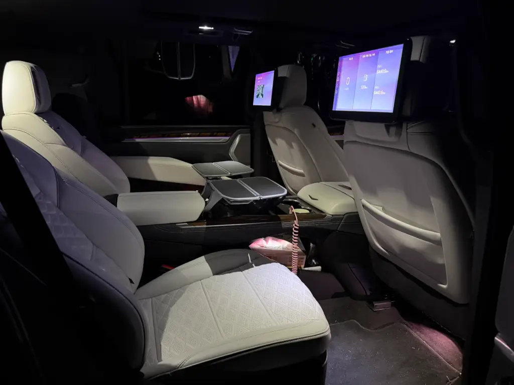 Escalade Sport Platinum 2026