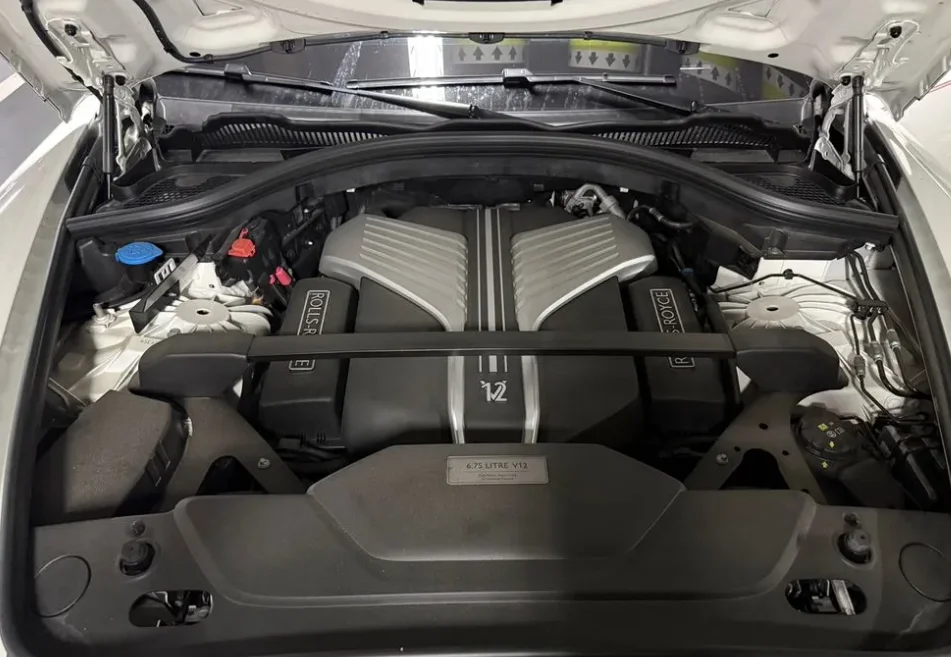 Rolls-Royce Cullinan 2025