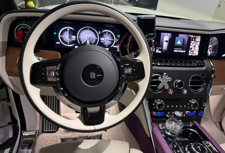 Rolls-Royce Cullinan 2025