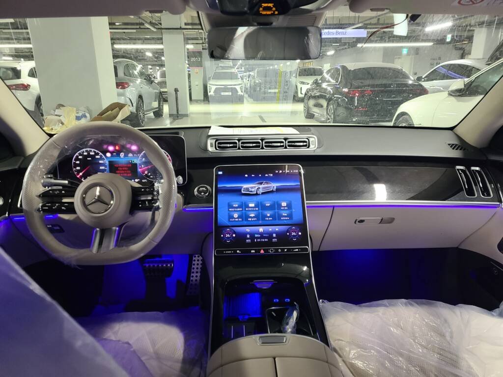 Mercedes S-Class S500L 2026