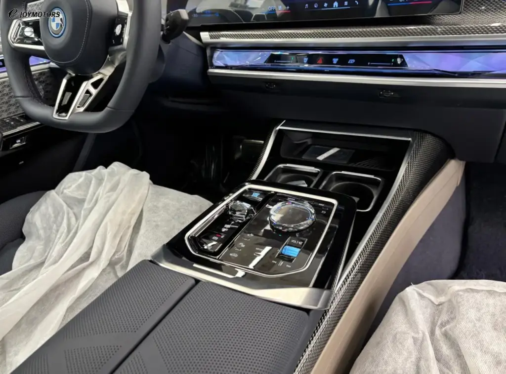 BMW 750e xDrive M Sport 2025