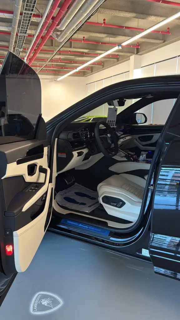 Lamborghini Urus SE 2025
