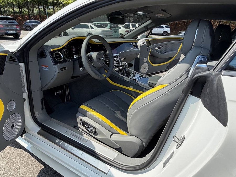 Bentley Continental GT Speed PHEV 2025