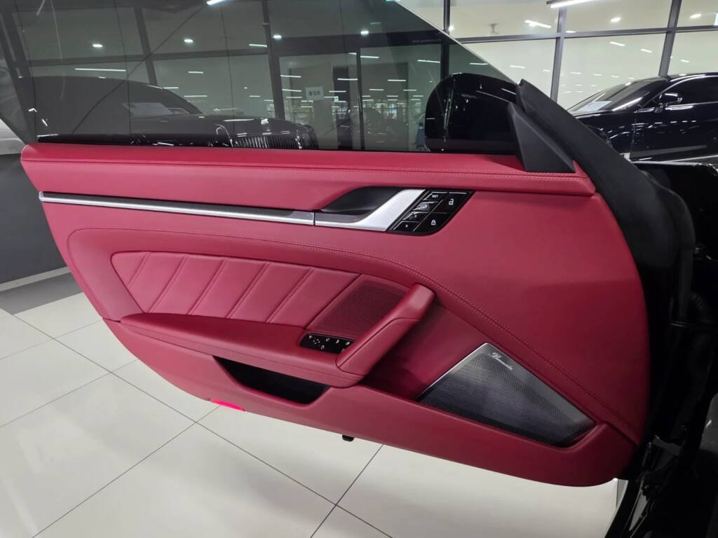 Porsche 911 Turbo S Cabriolet 992 2021