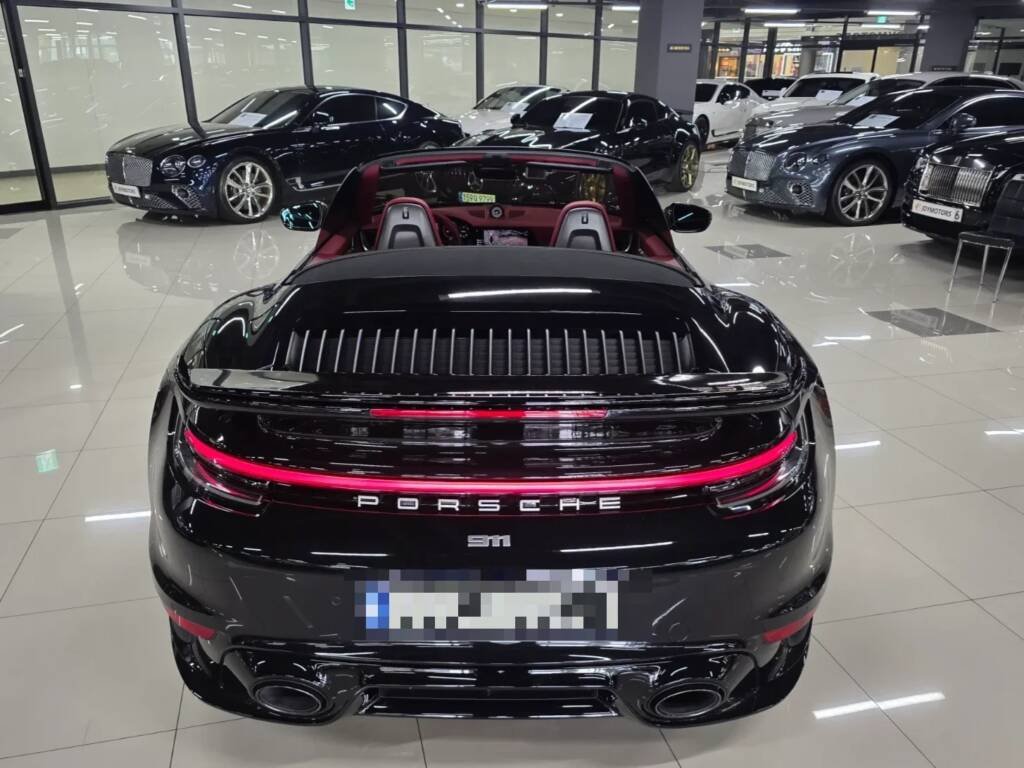 Porsche 911 Turbo S Cabriolet 992 2021