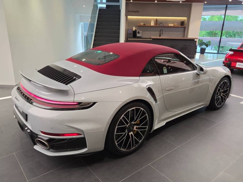 Porsche 911 Turbo S Cabriolet 2026