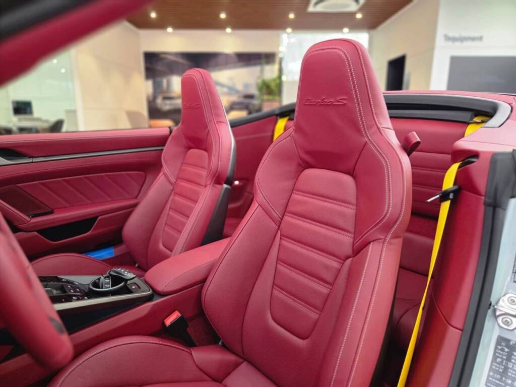 Porsche 911 Turbo S Cabriolet 2026
