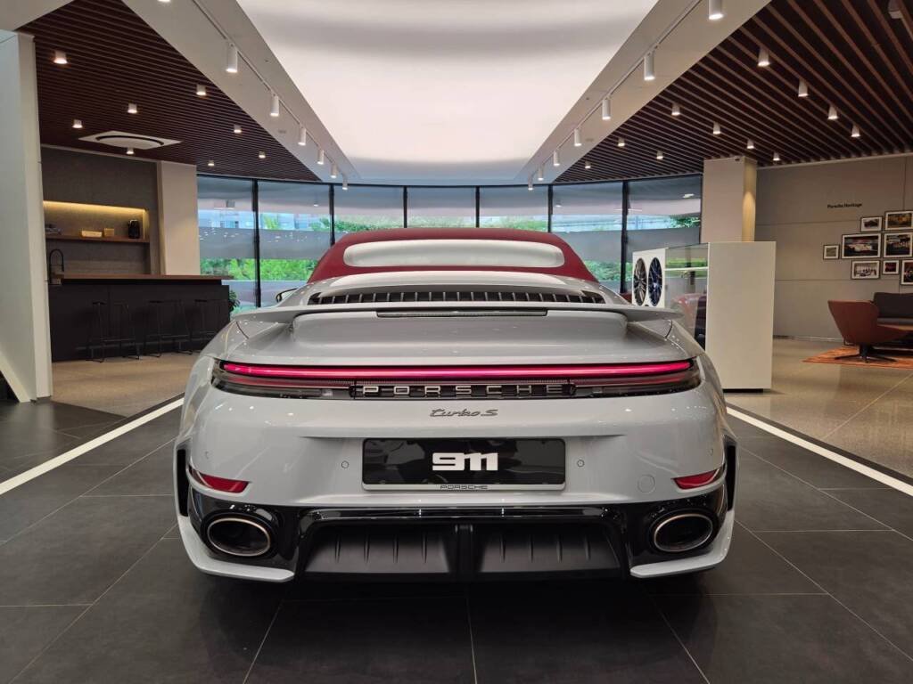 Porsche 911 Turbo S Cabriolet 2026