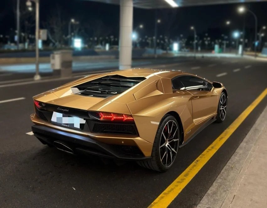 Lamborghini Aventador LP740-4 S 2018
