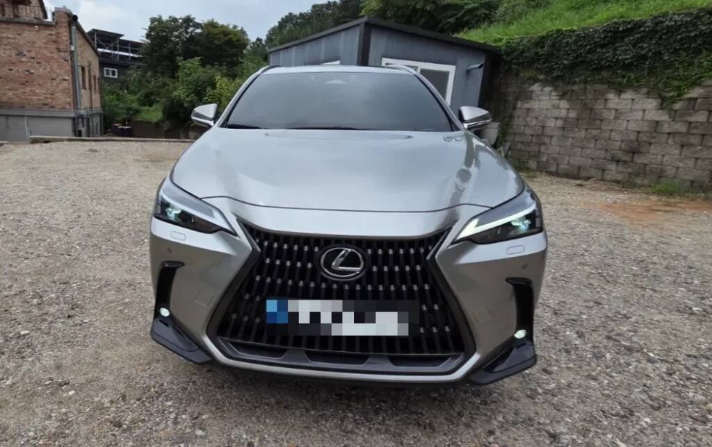 Lexus NX 350h Premium 2025
