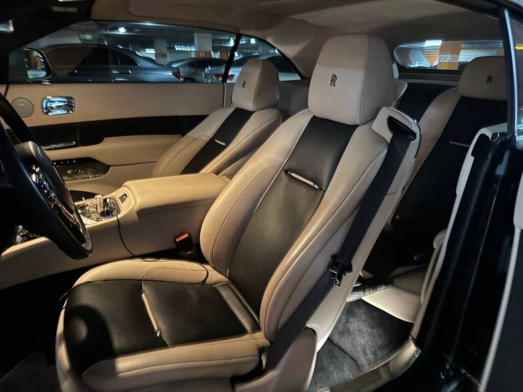 Rolls-Royce Dawn 2021