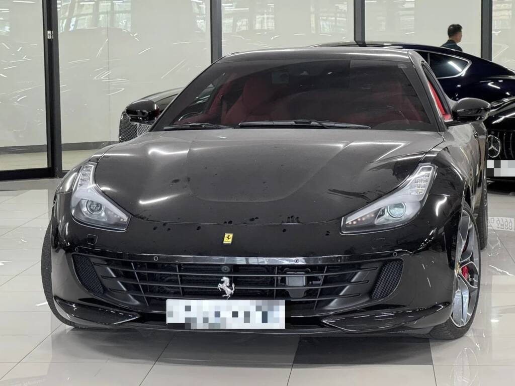 Ferrari GTC4Lusso T 3.9 V8 2020