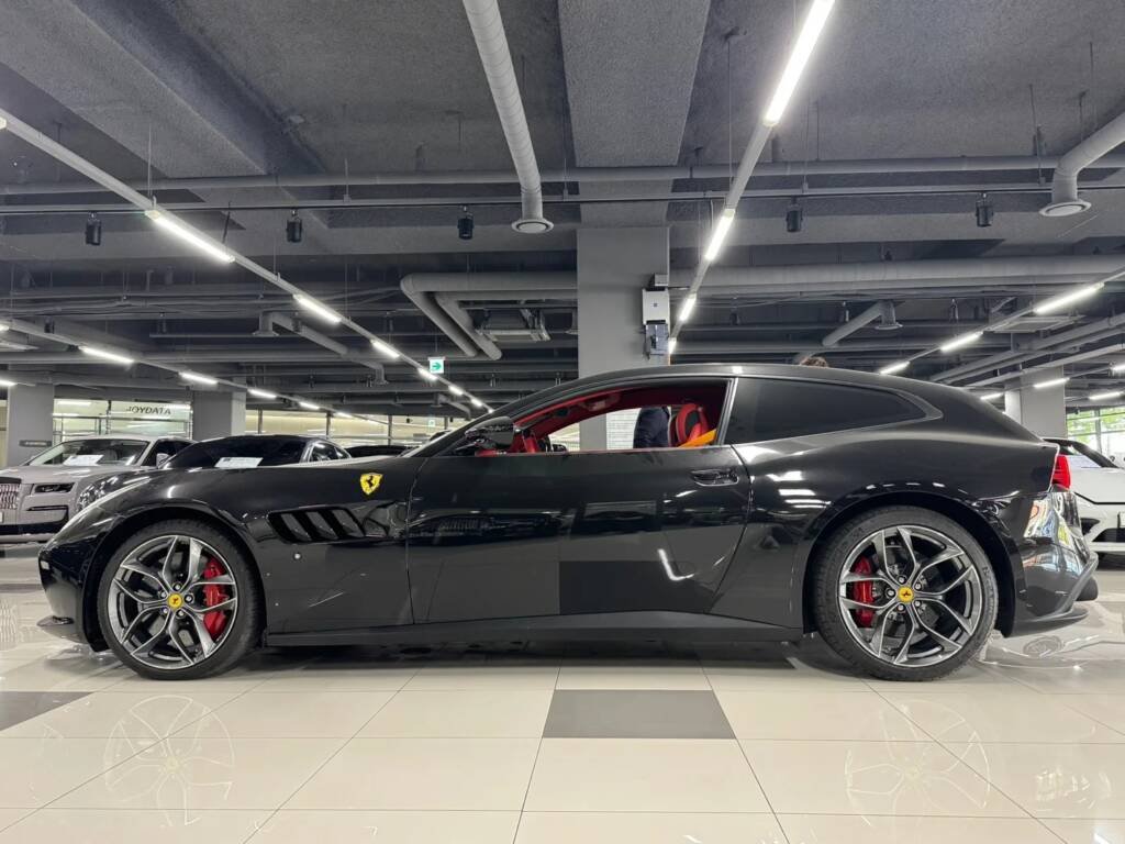 Ferrari GTC4Lusso T 3.9 V8 2020