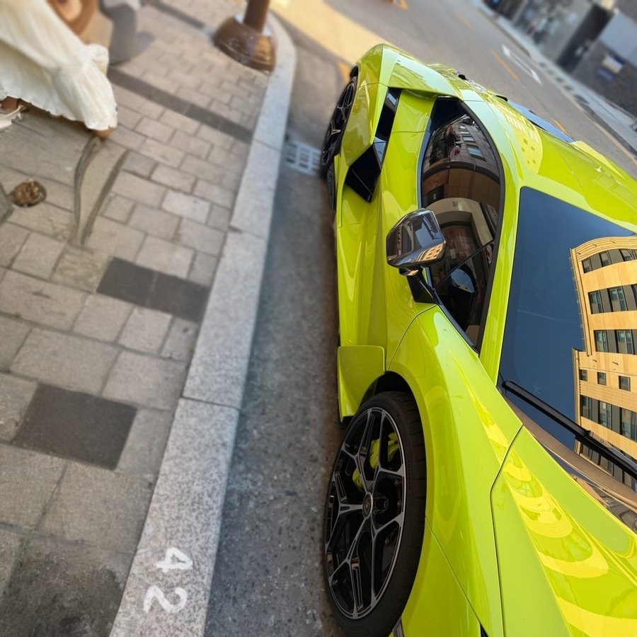 Lamborghini Revuelto 2026