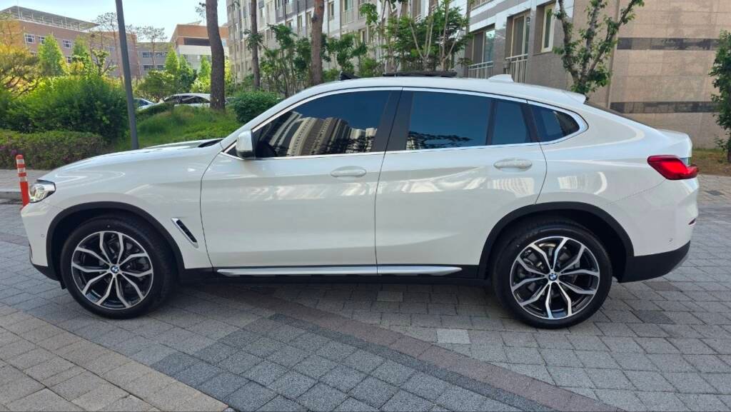 BMW X4 xDrive20i xLine 2025