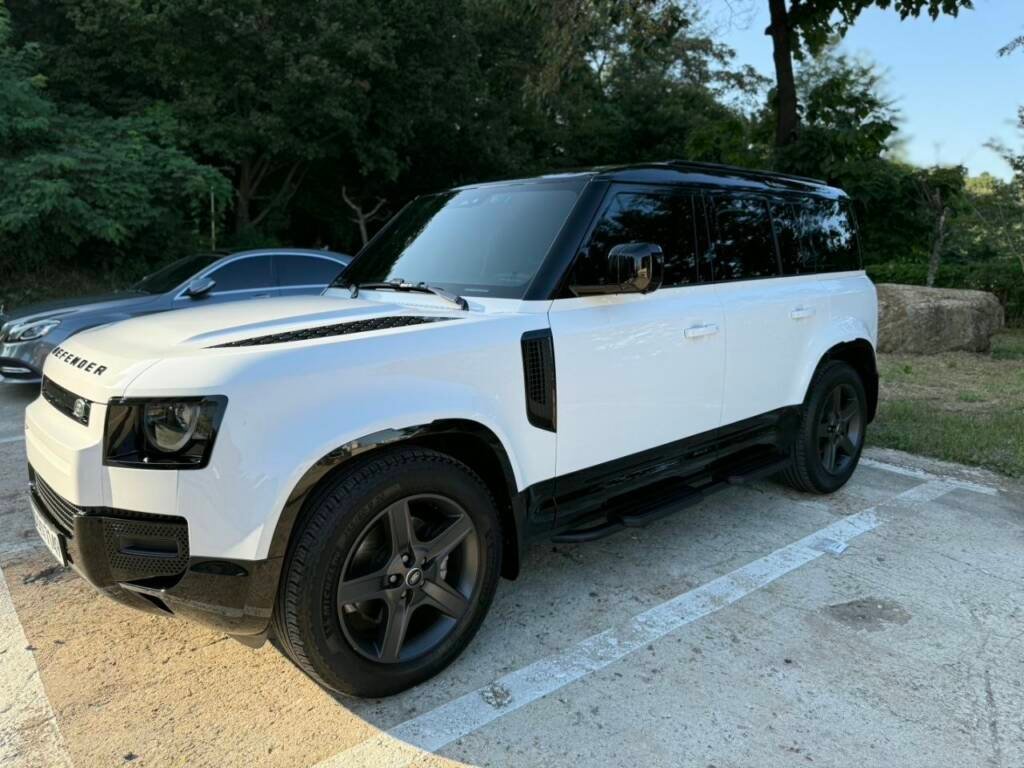 Defender 110 P300 X-Dynamic SE 2025