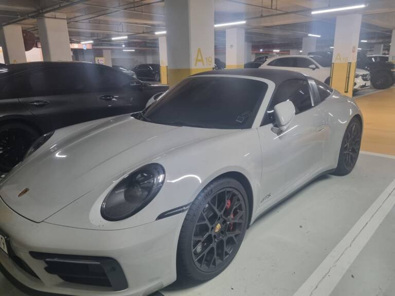 Porsche 911 Targa 4 GTS 2023