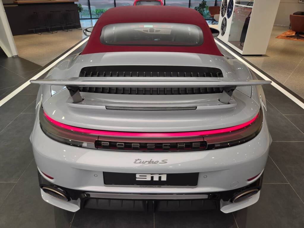 Porsche 911 Turbo S Cabriolet 2026
