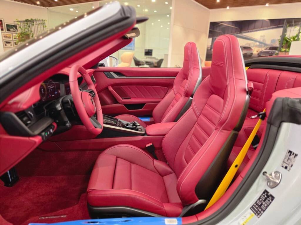 Porsche 911 Turbo S Cabriolet 2026