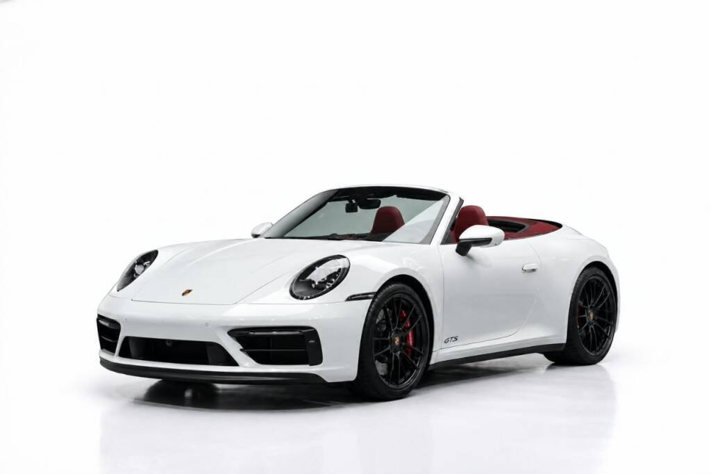 Porsche 911 Carrera 4 GTS Cabriolet 2025